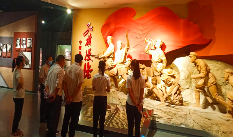 寧夏鑫爾特公司：緬懷革命先烈精神，弘揚(yáng)愛國(guó)敬黨情懷