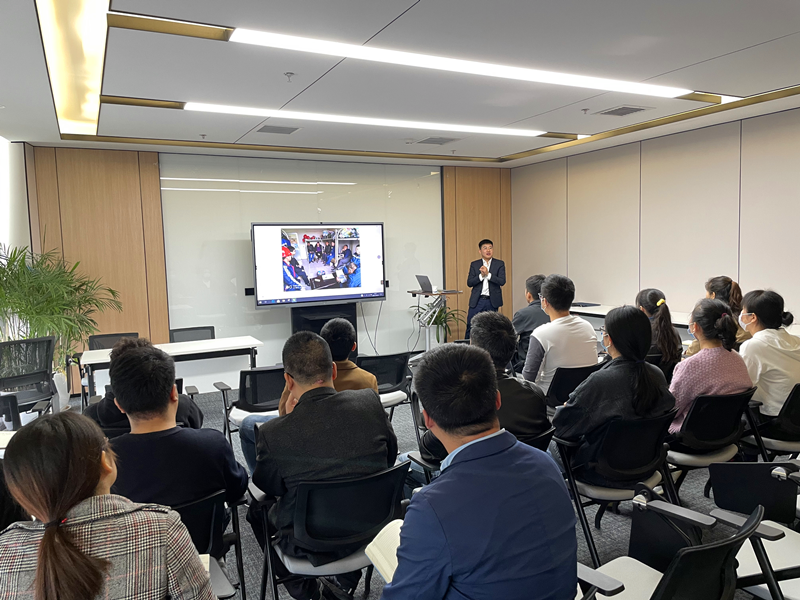 北京新能科技公司組織開展“不負(fù)韶華，筑夢時代”主題青年職工座談會