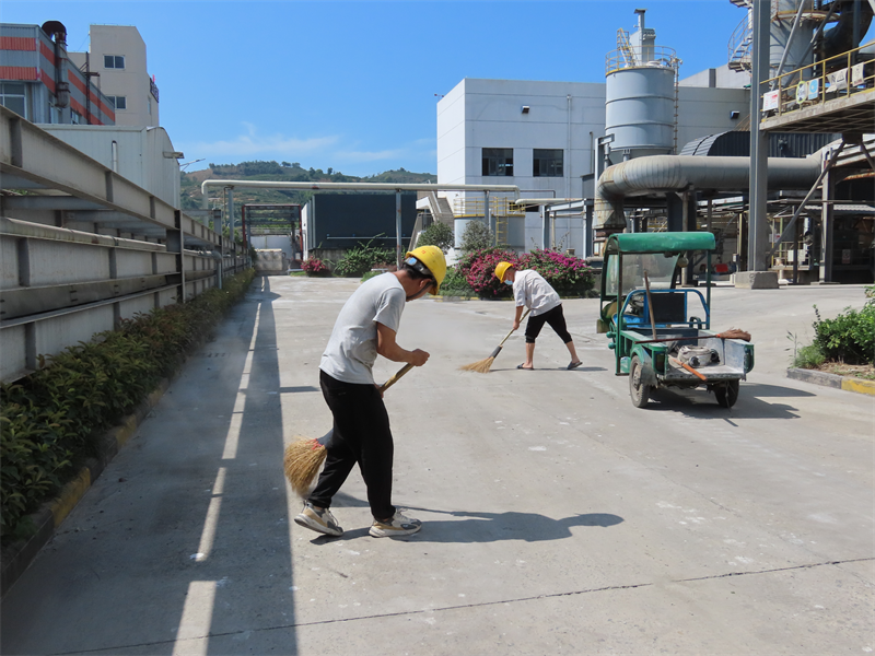 福建陜科公司:致敬,高溫下的守護(hù)者!4.png 福建陜科公司:致敬,高溫下的守護(hù)者!4.png