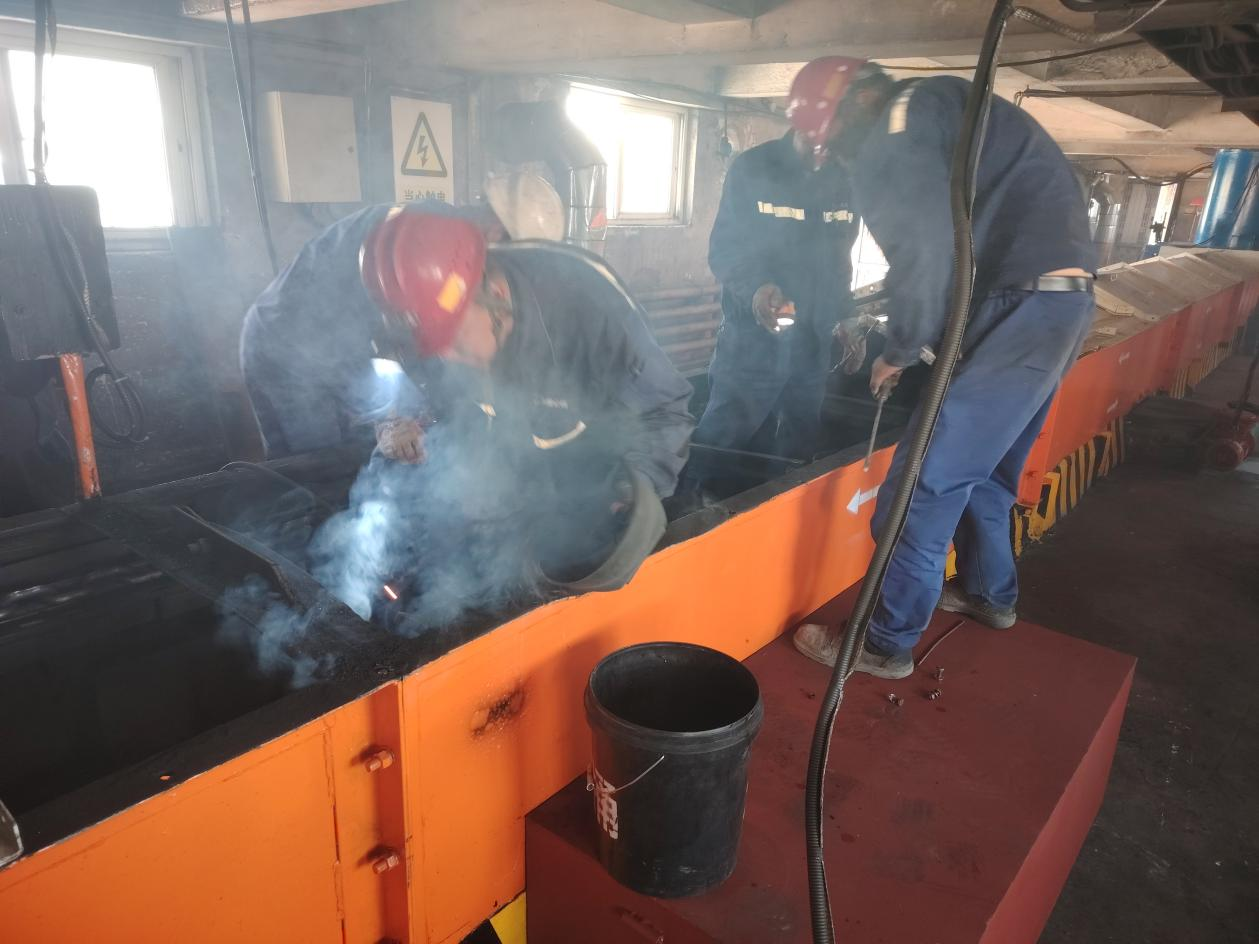 選煤公司匯興選煤廠:搶修!一場與時間的賽跑!1.png 選煤公司匯興選煤廠:搶修!一場與時間的賽跑!1.png