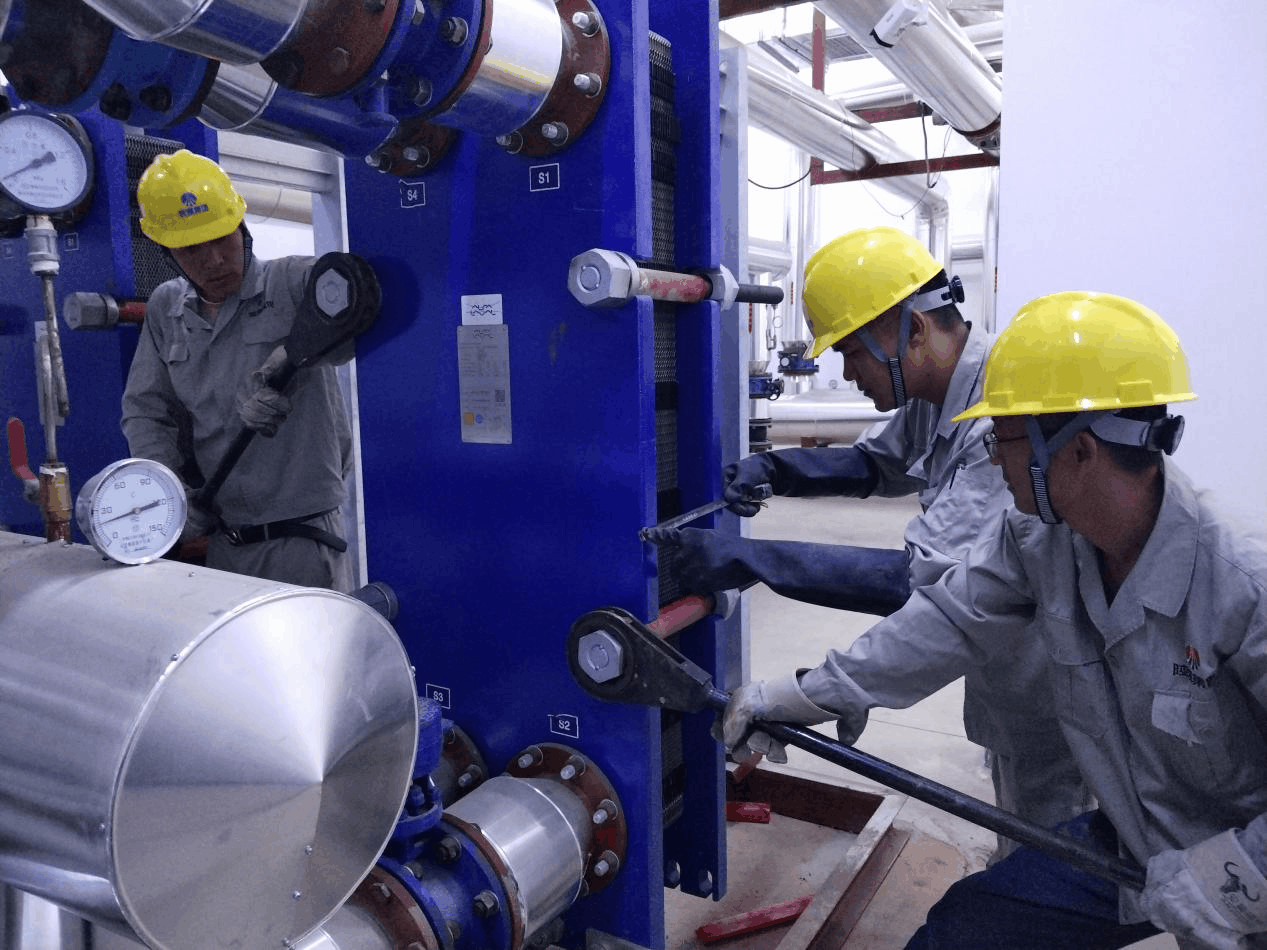 2-勇?lián)┡厝?，彰顯社會(huì)責(zé)任01.gif